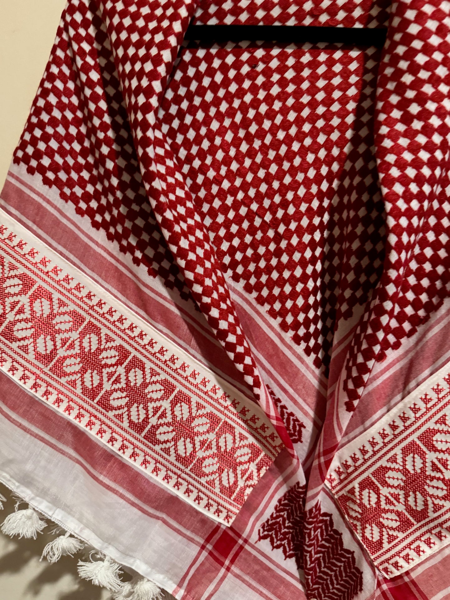 Kuffiyeh - Red and White with Tatreez