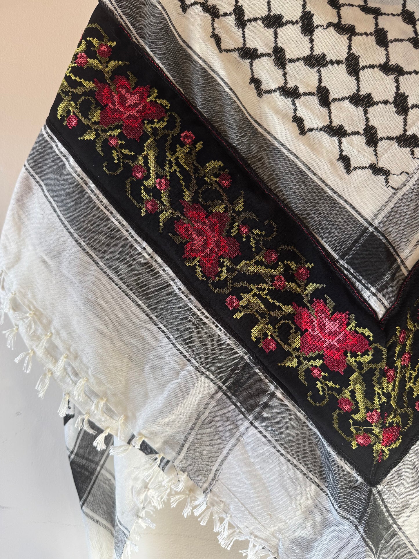 Kuffiyeh - Black and White with Pink Flower Tatreez