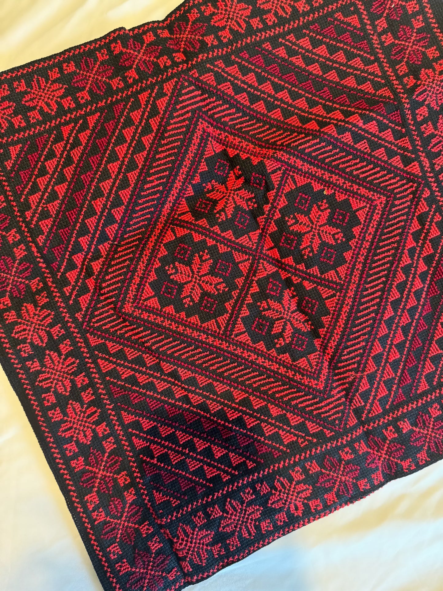 Tatreez (Embroidery) - Set of two handmade pillowcases